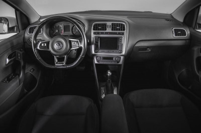 Volkswagen Polo 1.4 TSI AT (125 л. с.)