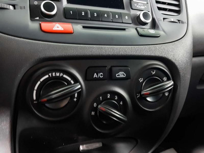 Kia Rio 1.4 MT (97 л. с.)