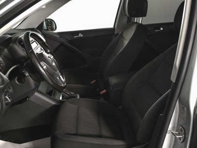Volkswagen Tiguan 2.0d AT (140 л.с.) 4WD