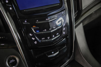 Cadillac Escalade 6.2 AT (409 л.с.) 4WD