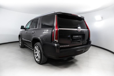 Cadillac Escalade 6.2 AT (409 л.с.) 4WD