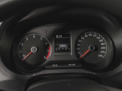 Volkswagen Polo 1.6 MPI AT (110 л. с.)