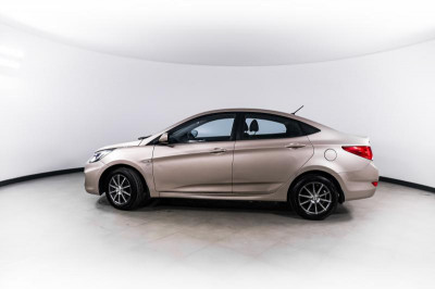 Hyundai Solaris 1.6 MT (123 л. с.)