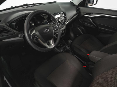 LADA Vesta SW 1.6 MT (106 л.с.)