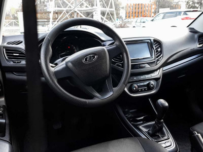 LADA Vesta SW 1.6 MT (106 л.с.)