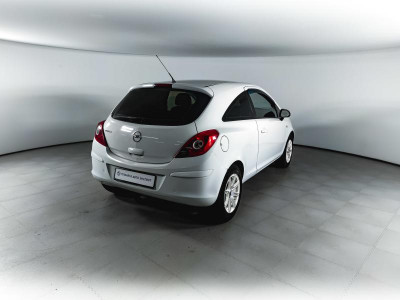 Opel Corsa 1.2 MT (85 л. с.)
