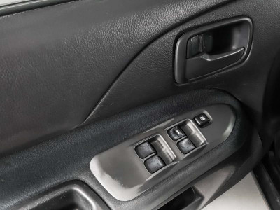 Mitsubishi Lancer 1.6 AT (98 л.с.)