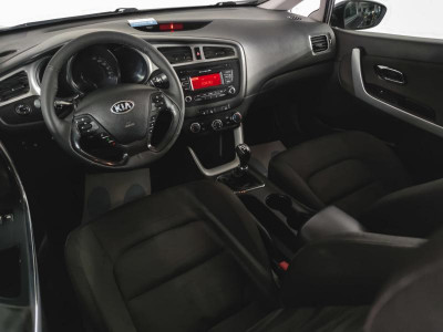 Kia Ceed 1.6 MT (129 л. с.)