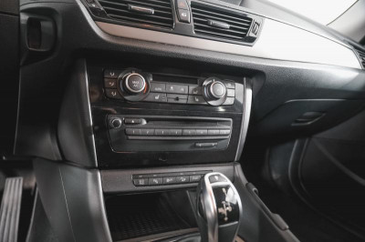 BMW X1 20i 2.0 AT (184 л.с.) 4WD