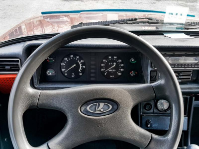 LADA 2107 1.6 MT (75 л. с.)