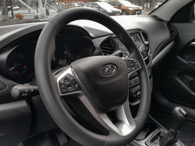 LADA Vesta SW 1.6 MT (106 л.с.)
