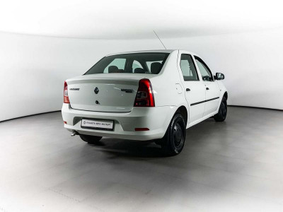 Renault Logan 1.6 MT (84 л. с.)