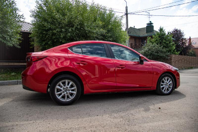 Mazda 3 1.5 AT (120 л.с.)