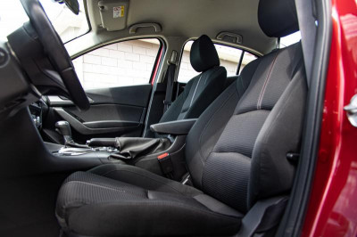 Mazda 3 1.5 AT (120 л.с.)