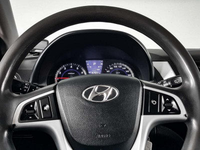 Hyundai Solaris 1.4 AT (107 л. с.)