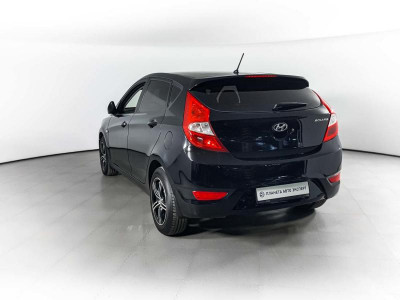 Hyundai Solaris 1.4 MT (107 л. с.)