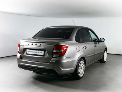 LADA Новая Granta седан 1.6 MT 8кл (87 л. с.)