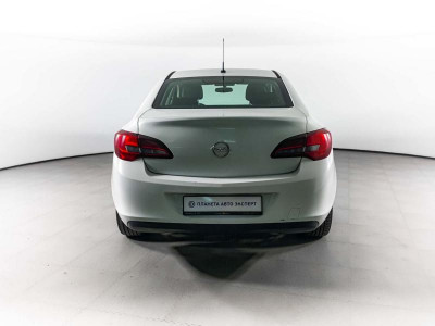 Opel Astra GTC 1.6 AT (115 л. с.)
