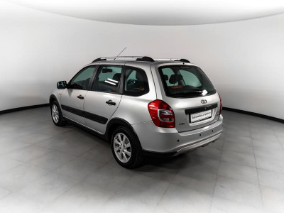 LADA Kalina Cross 1.6 MT (87 л. с.)
