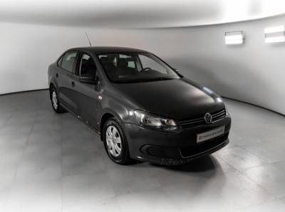 Volkswagen Polo 1.6 MT (105 л. с.)