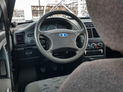 LADA 2112 1.6 MT (89 л. с.)
